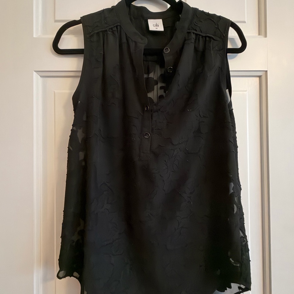 CAbi Black Sleeveless Textured Shell Top